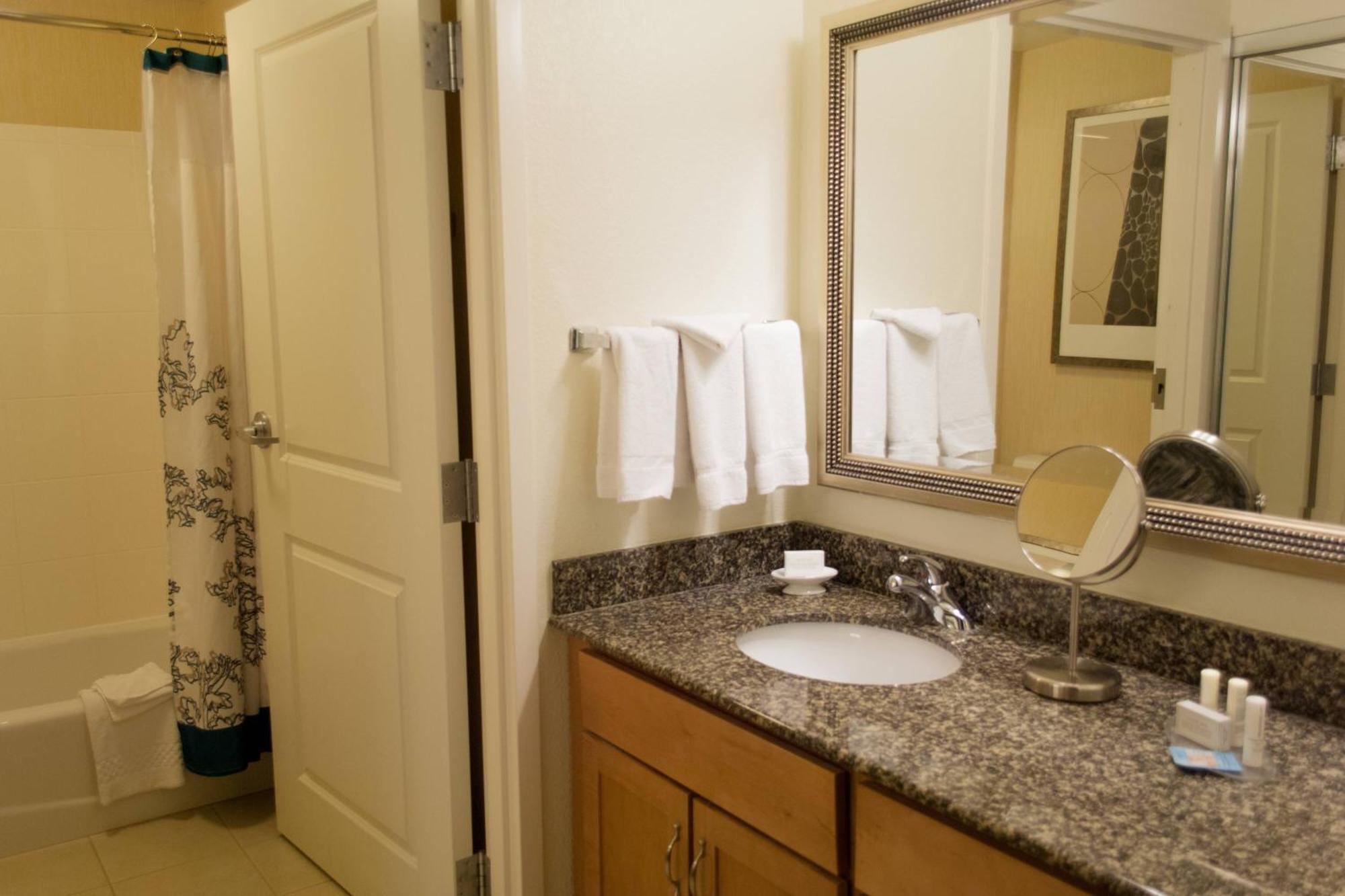 Residence Inn By Marriott Harrisburg Carlisle Esterno foto